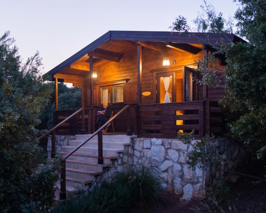Mountain Breeze Lodge & Resort Al Salt Exteriör bild