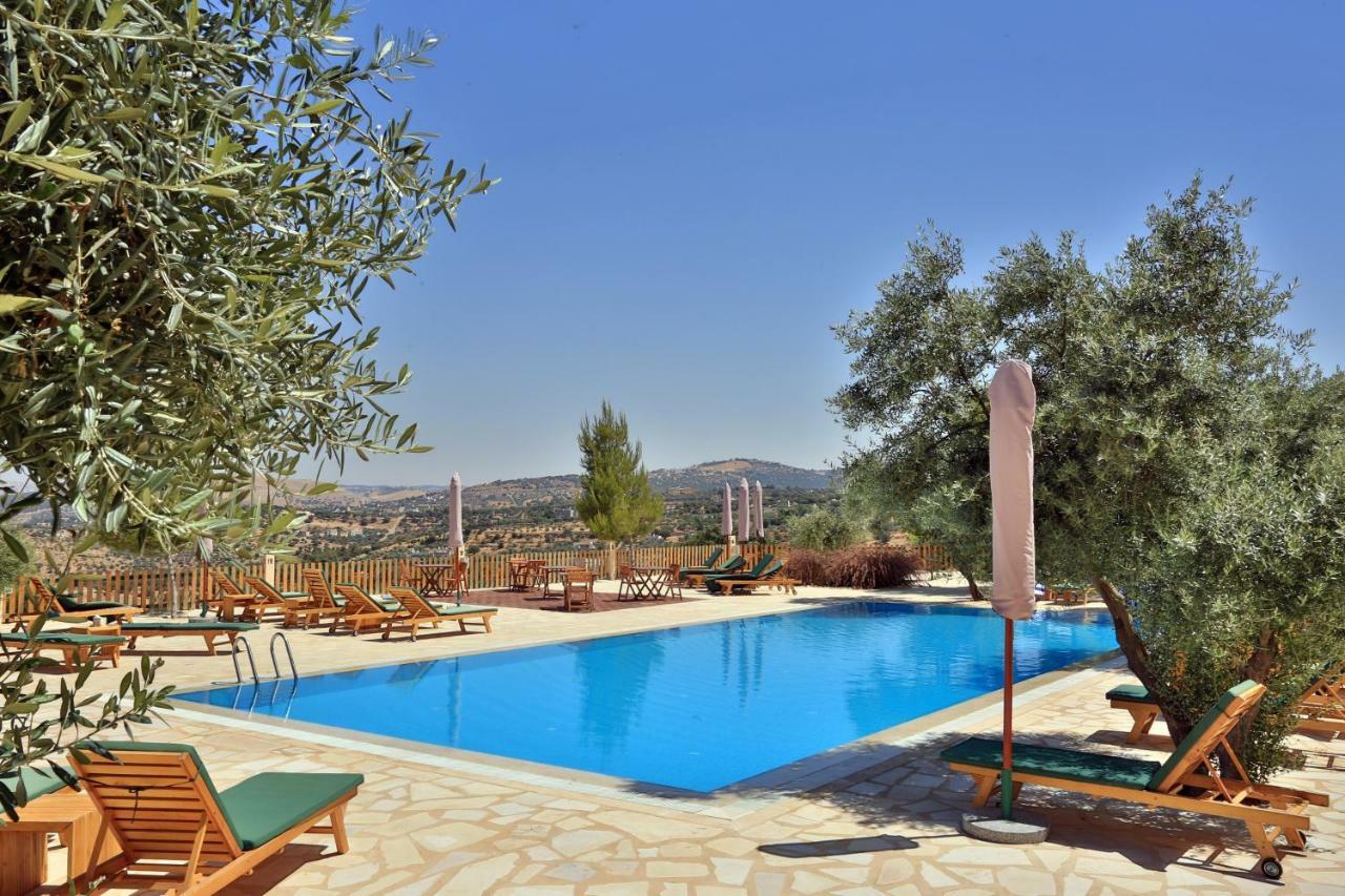 Mountain Breeze Lodge & Resort Al Salt Exteriör bild