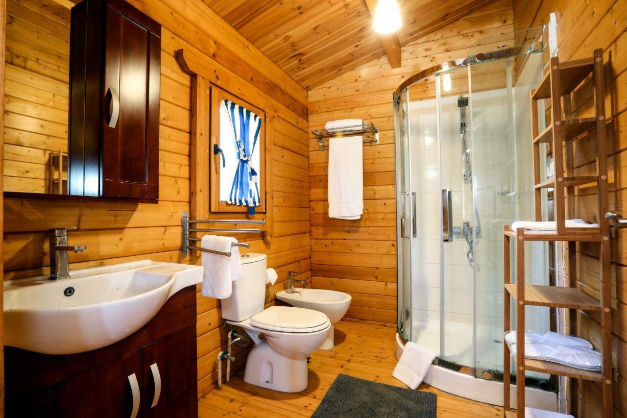 Mountain Breeze Lodge & Resort Al Salt Exteriör bild