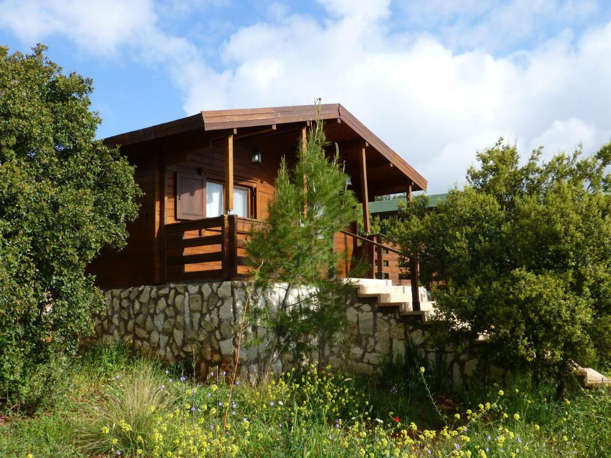 Mountain Breeze Lodge & Resort Al Salt Exteriör bild